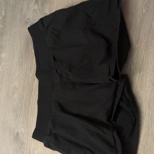 Liz Lange maternity for target black shino shorts size medium (8-10)